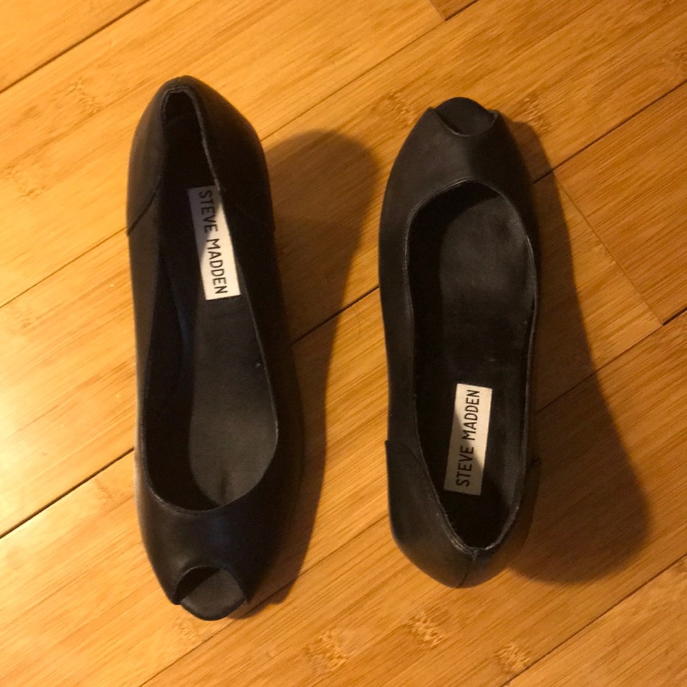 Steve Madden open toe wedge